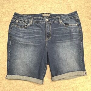 Torrid Denim Shorts Womens Size 22 Mid Rise Cuffed Blue‎ Jean